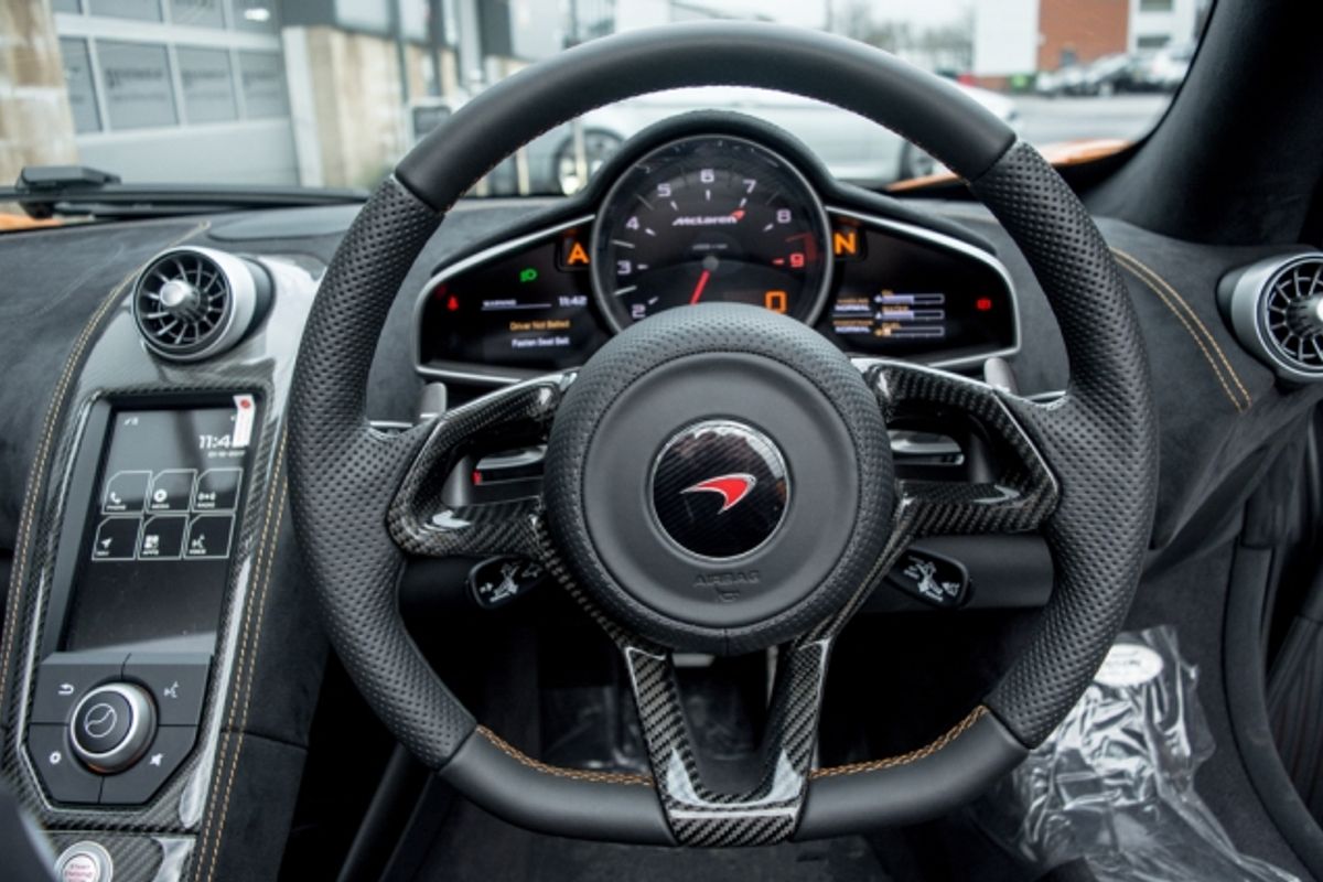 MCLAREN 650S CONVERTIBLE 3.8 V8 SPIDER 2DR
