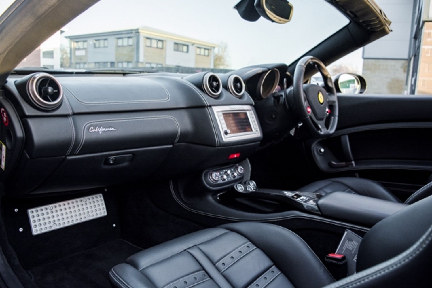 FERRARI CALIFORNIA 30 Convertible 4.3 2 PLUS 2 2DR Semi Automatic