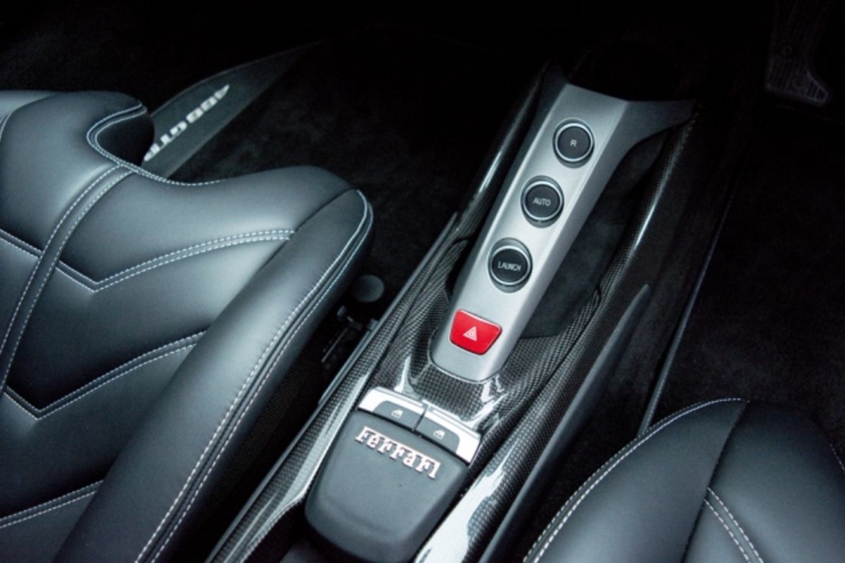 FERRARI 488 PETROL Coupe 3.9 GTB 2DR Semi Automatic