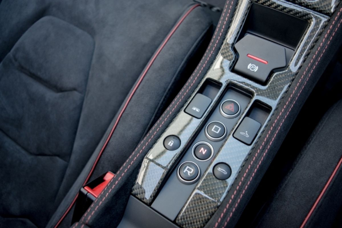 MCLAREN 650S CONVERTIBLE 3.8 V8 SPIDER 2DR