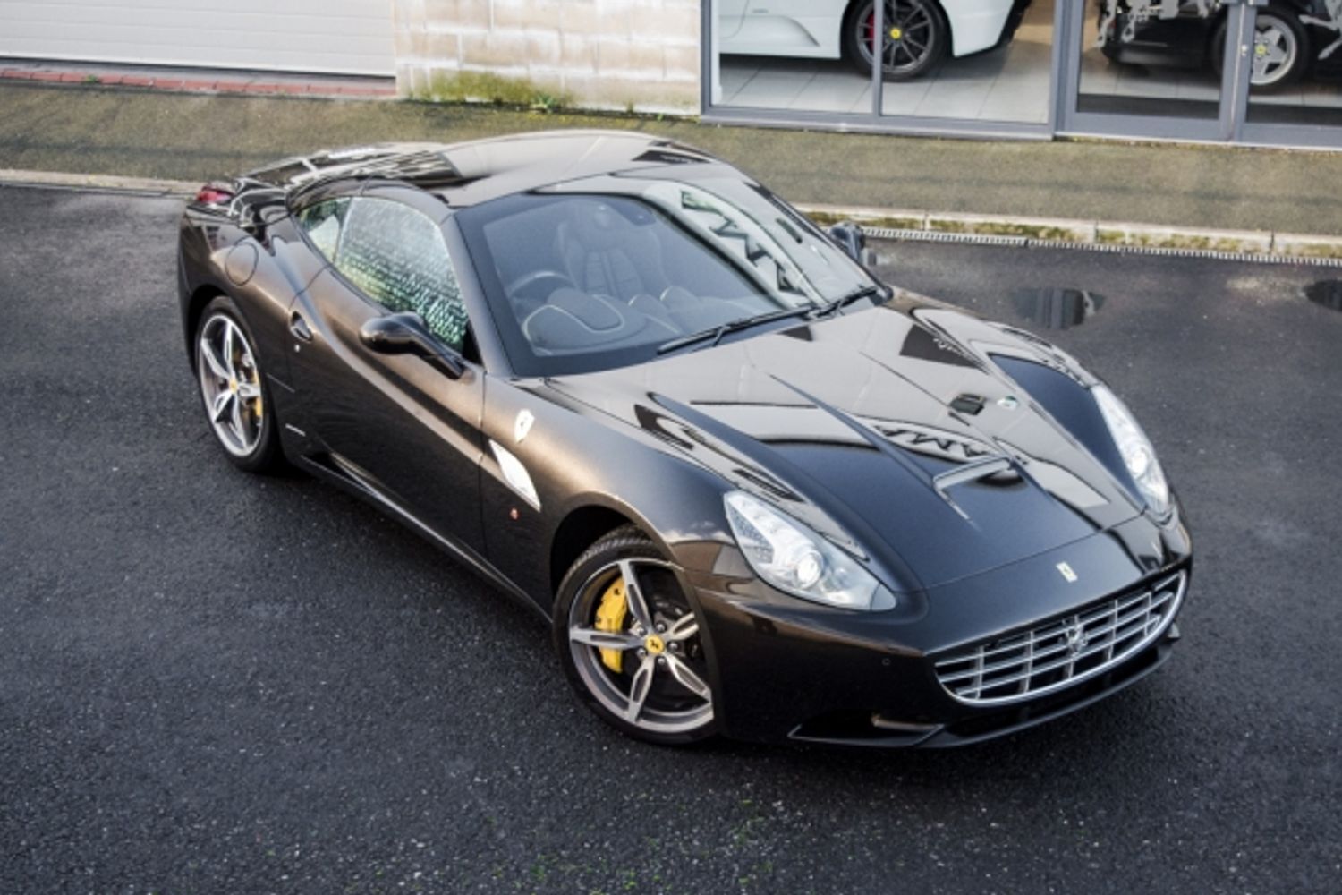 FERRARI CALIFORNIA 30 Convertible 4.3 2 PLUS 2 2DR Semi Automatic