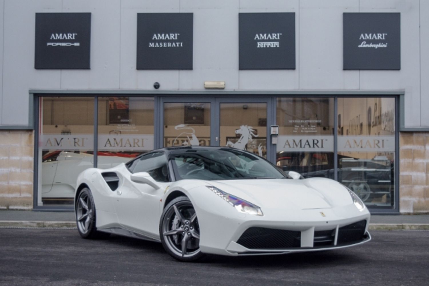 FERRARI 488 PETROL Coupe 3.9 GTB 2DR Semi Automatic