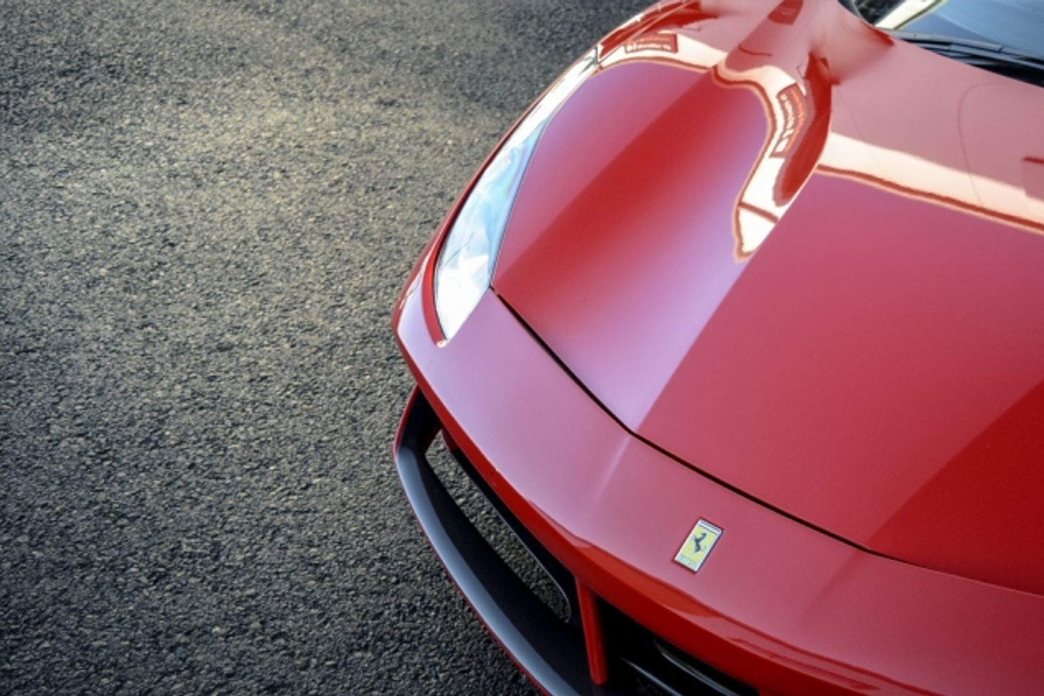 FERRARI 488 PETROL Coupe 3.9 GTB 2DR Semi Automatic
