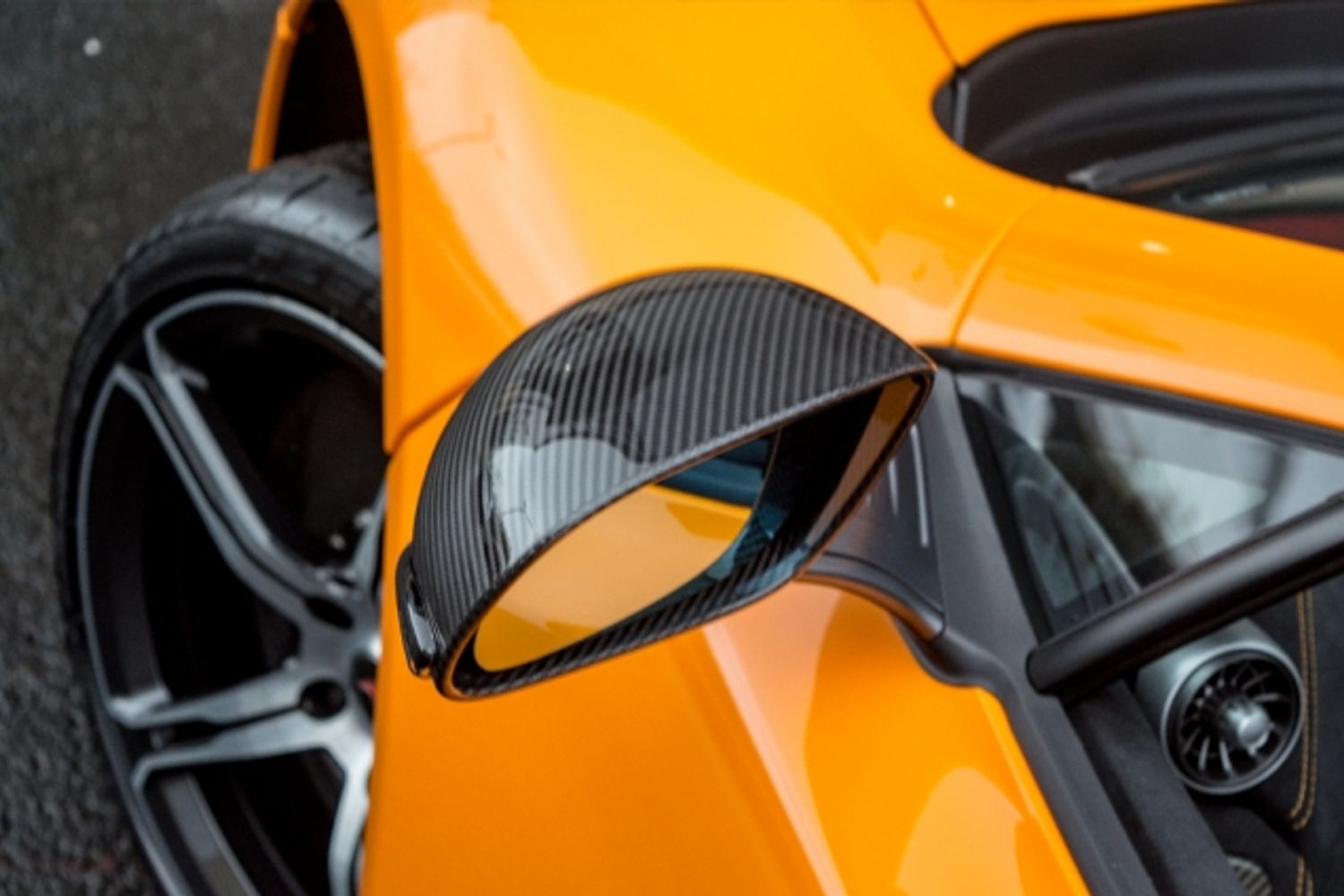 MCLAREN 650S CONVERTIBLE 3.8 V8 SPIDER 2DR