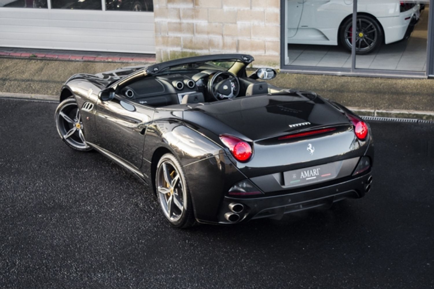 FERRARI CALIFORNIA 30 Convertible 4.3 2 PLUS 2 2DR Semi Automatic