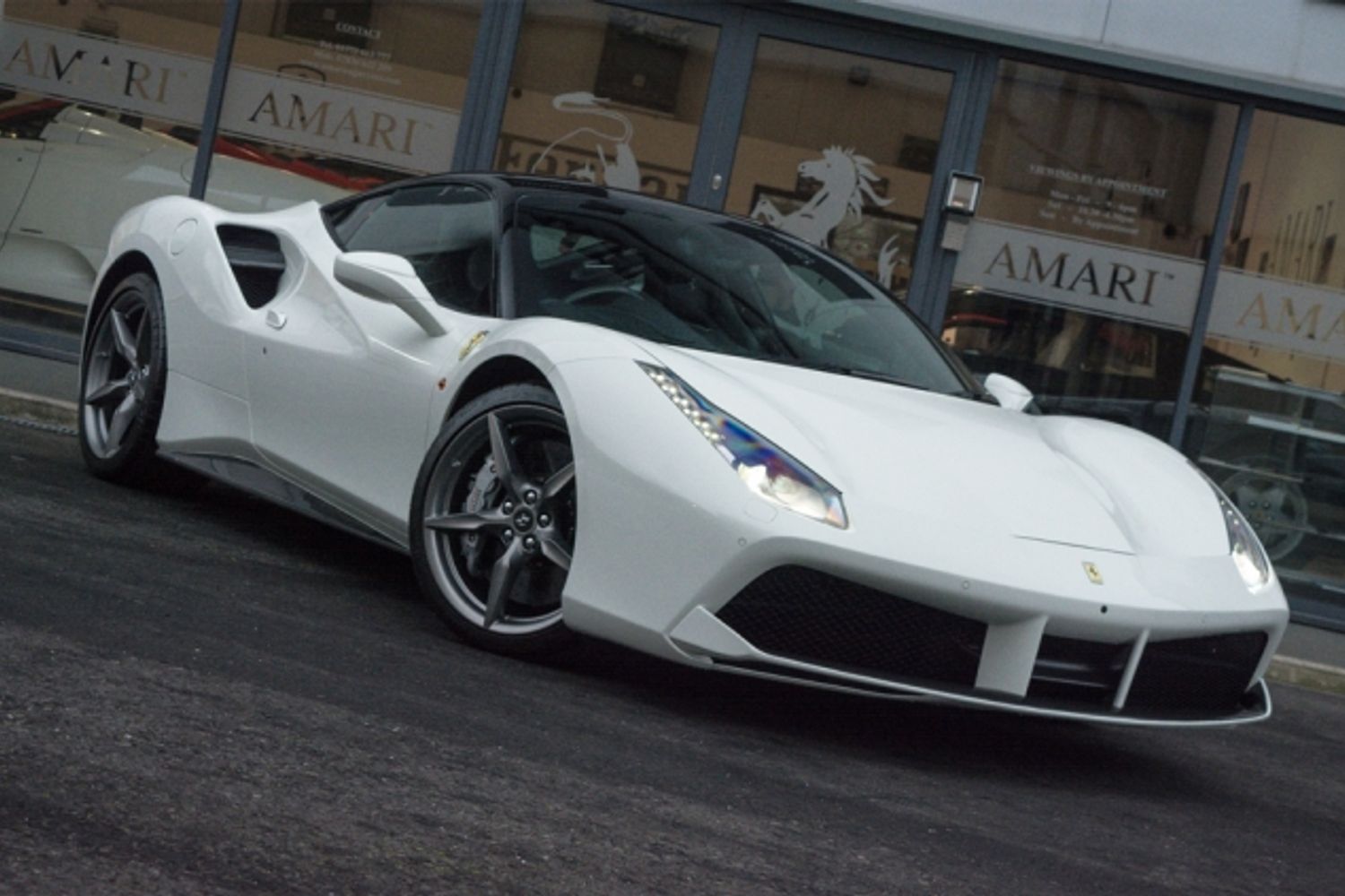 FERRARI 488 PETROL Coupe 3.9 GTB 2DR Semi Automatic