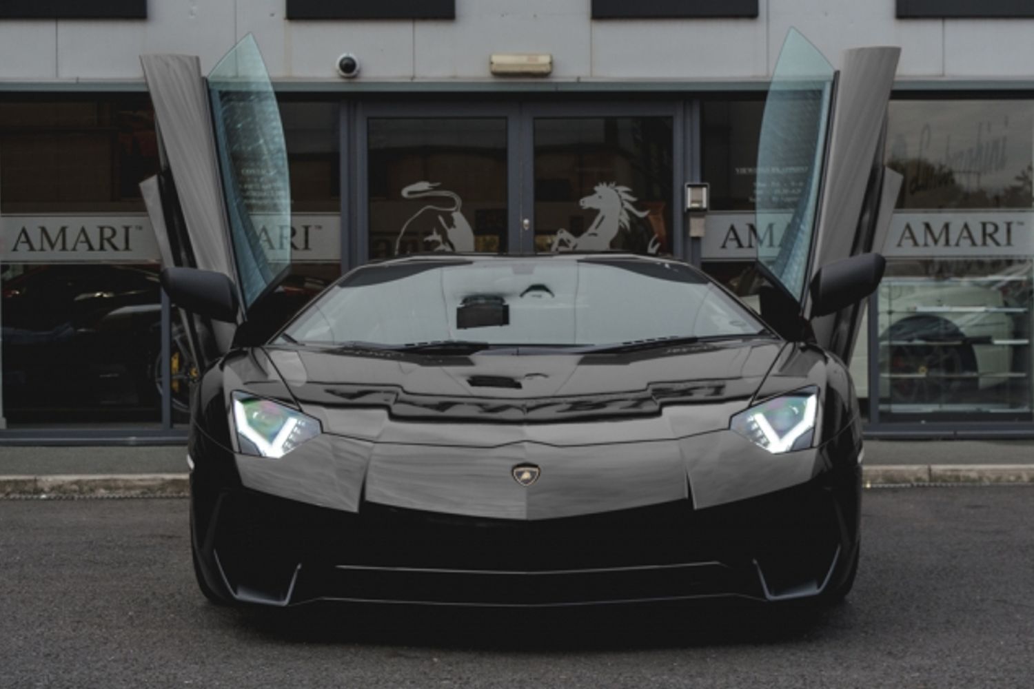 LAMBORGHINI AVENTADOR SV