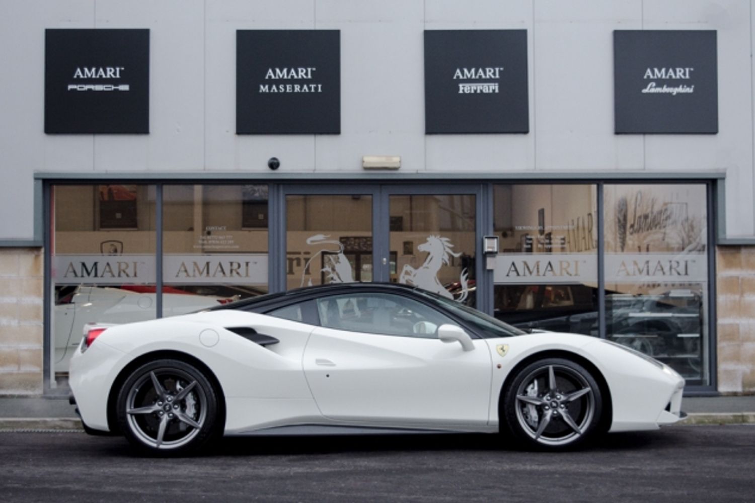 FERRARI 488 PETROL Coupe 3.9 GTB 2DR Semi Automatic