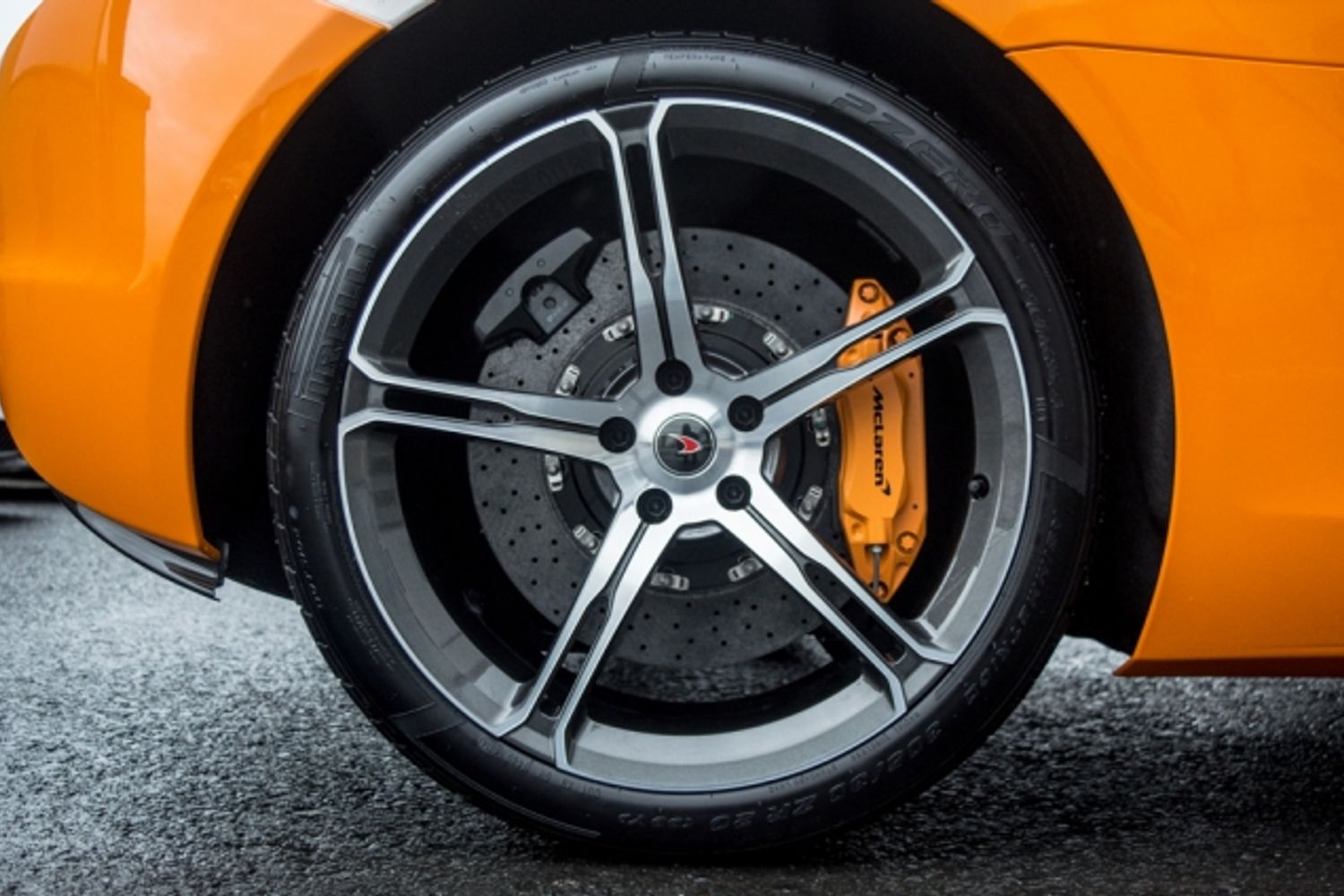 MCLAREN 650S CONVERTIBLE 3.8 V8 SPIDER 2DR