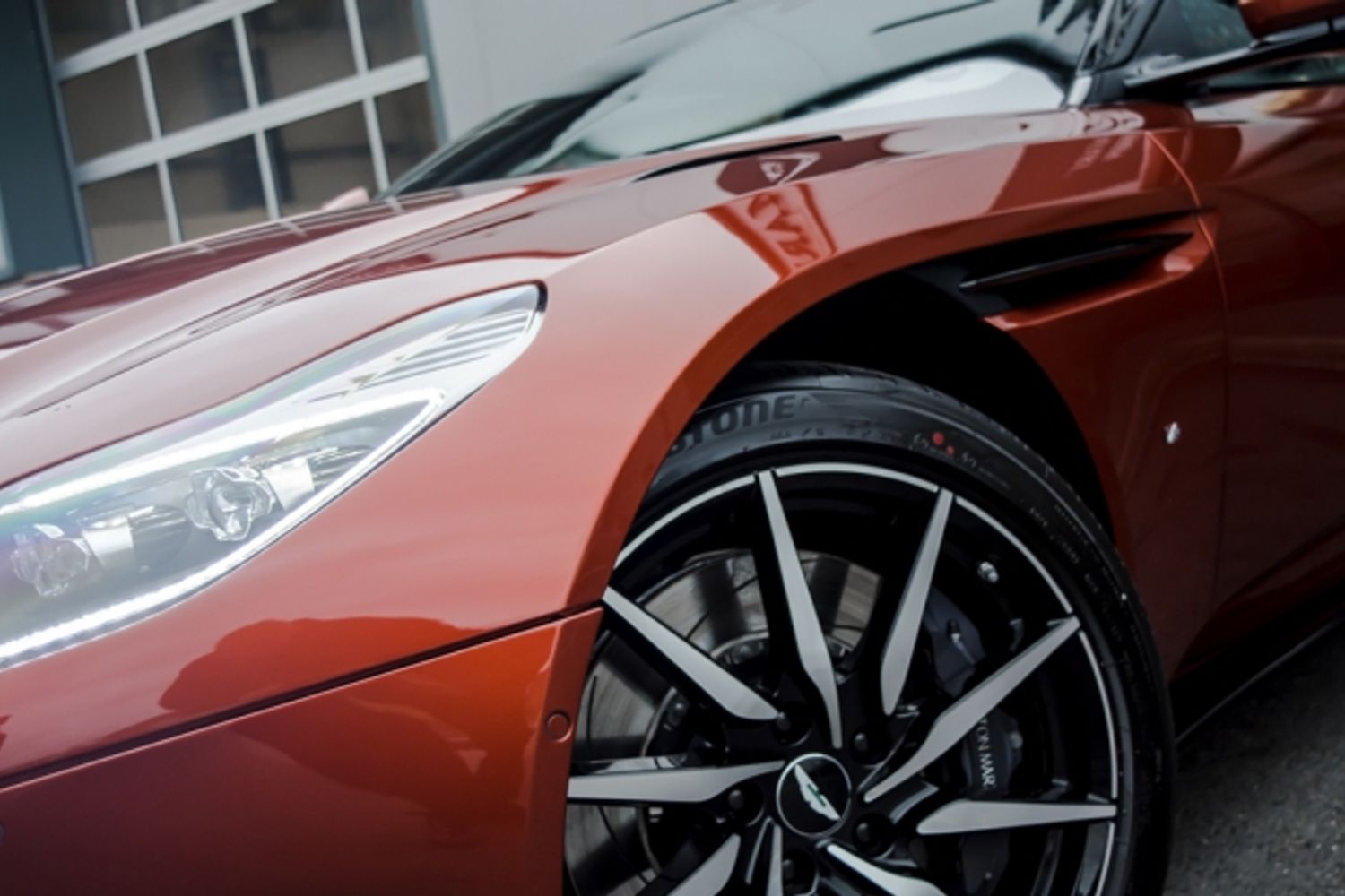ASTON MARTIN DB11 PETROL Coupe 5.2 V12 2DR Automatic
