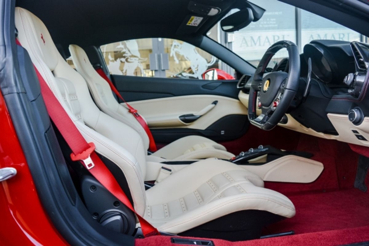 FERRARI 488 PETROL Coupe 3.9 GTB 2DR Semi Automatic