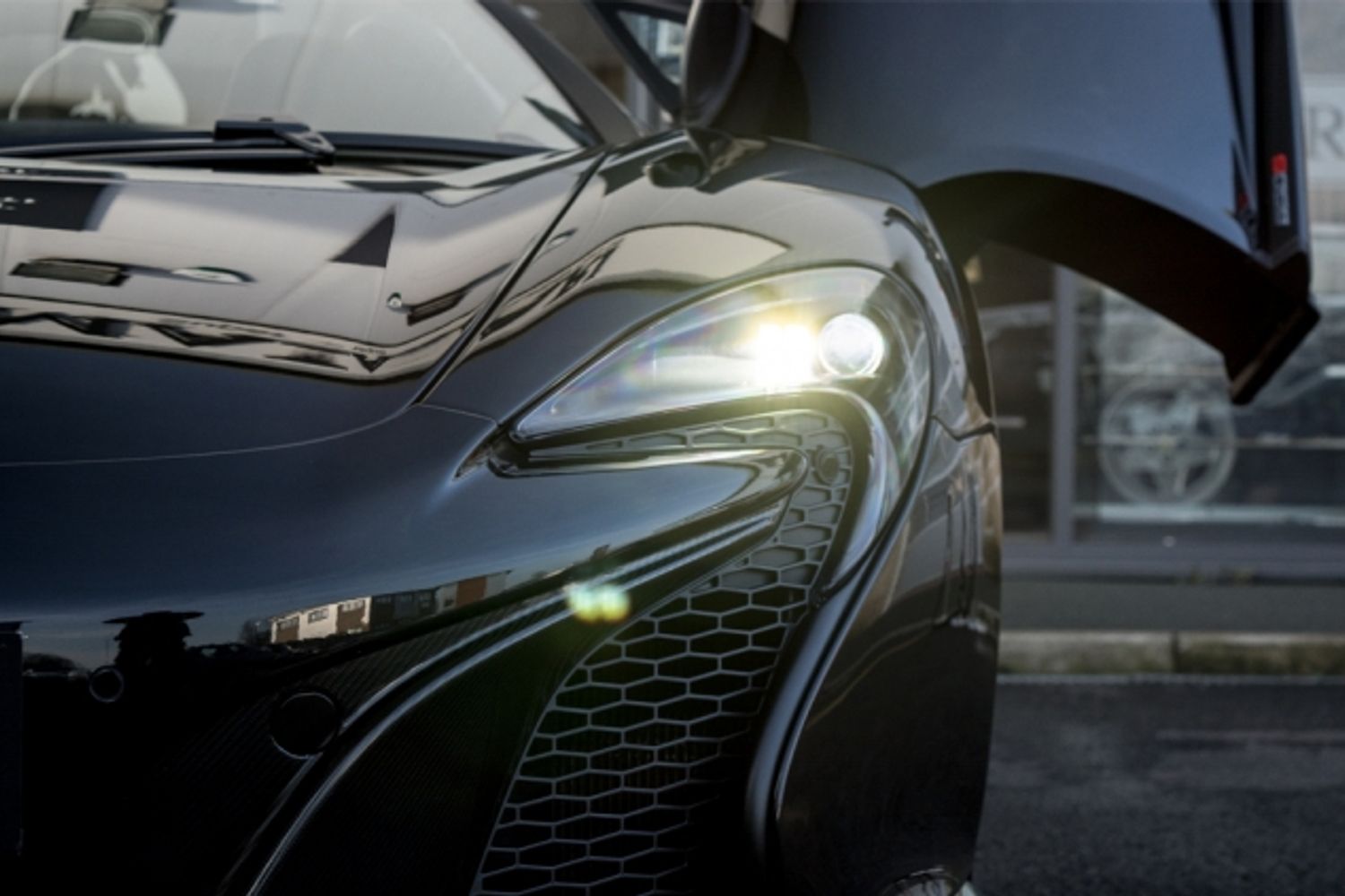 MCLAREN 650S CONVERTIBLE 3.8 V8 SPIDER 2DR