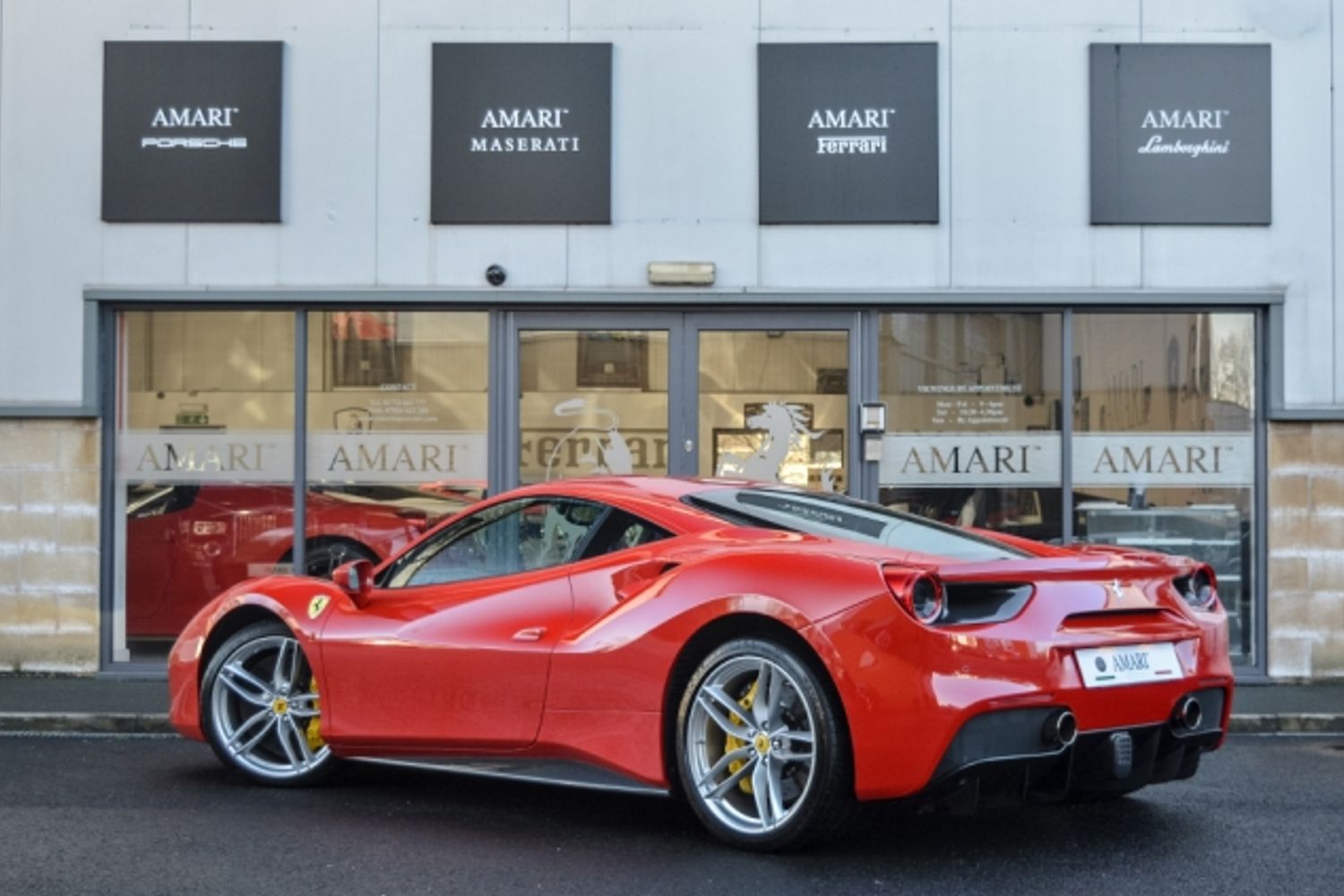 FERRARI 488 PETROL Coupe 3.9 GTB 2DR Semi Automatic