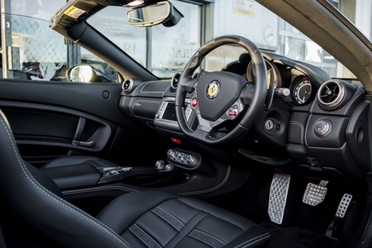 FERRARI CALIFORNIA 30 Convertible 4.3 2 PLUS 2 2DR Semi Automatic