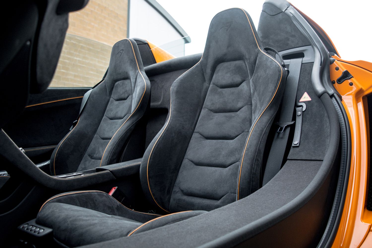 MCLAREN 650S CONVERTIBLE 3.8 V8 SPIDER 2DR