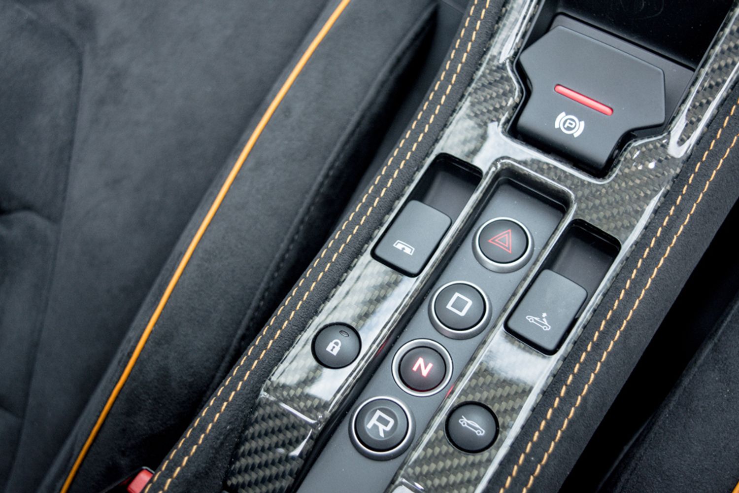 MCLAREN 650S CONVERTIBLE 3.8 V8 SPIDER 2DR