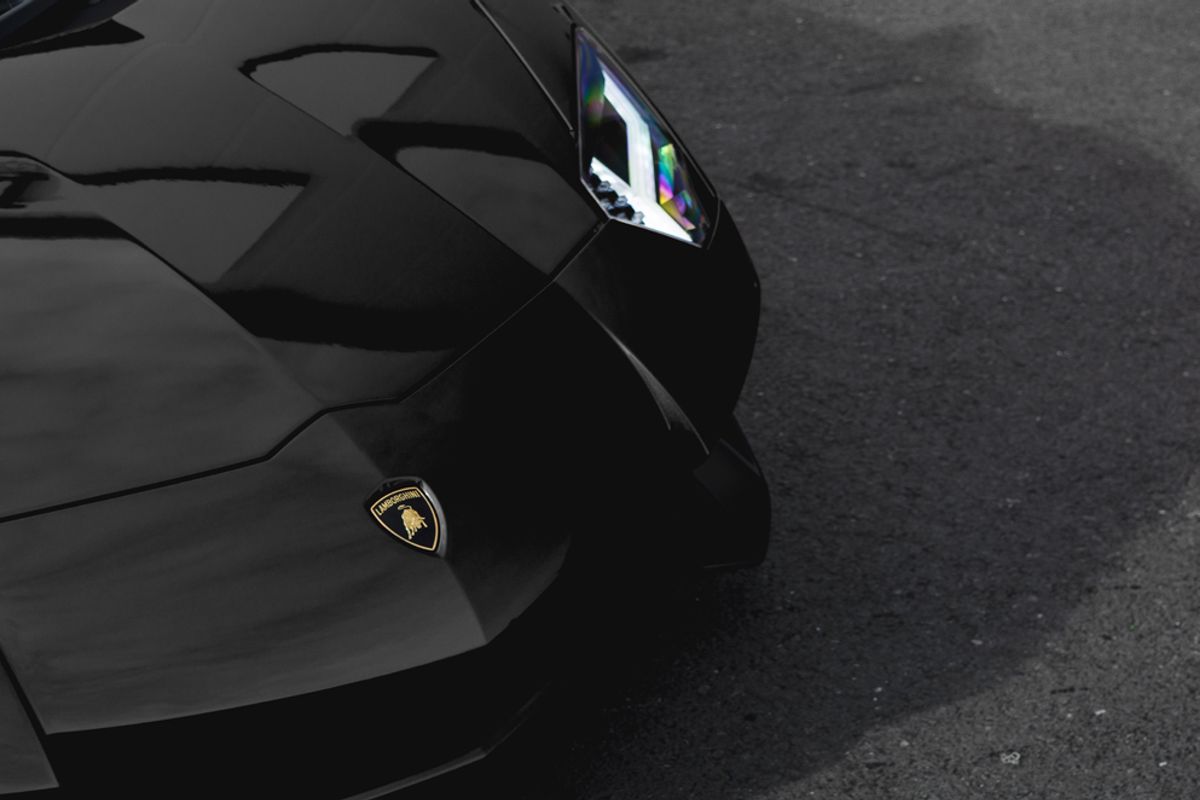 LAMBORGHINI AVENTADOR SV