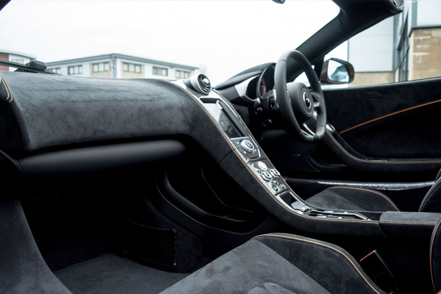 MCLAREN 650S CONVERTIBLE 3.8 V8 SPIDER 2DR