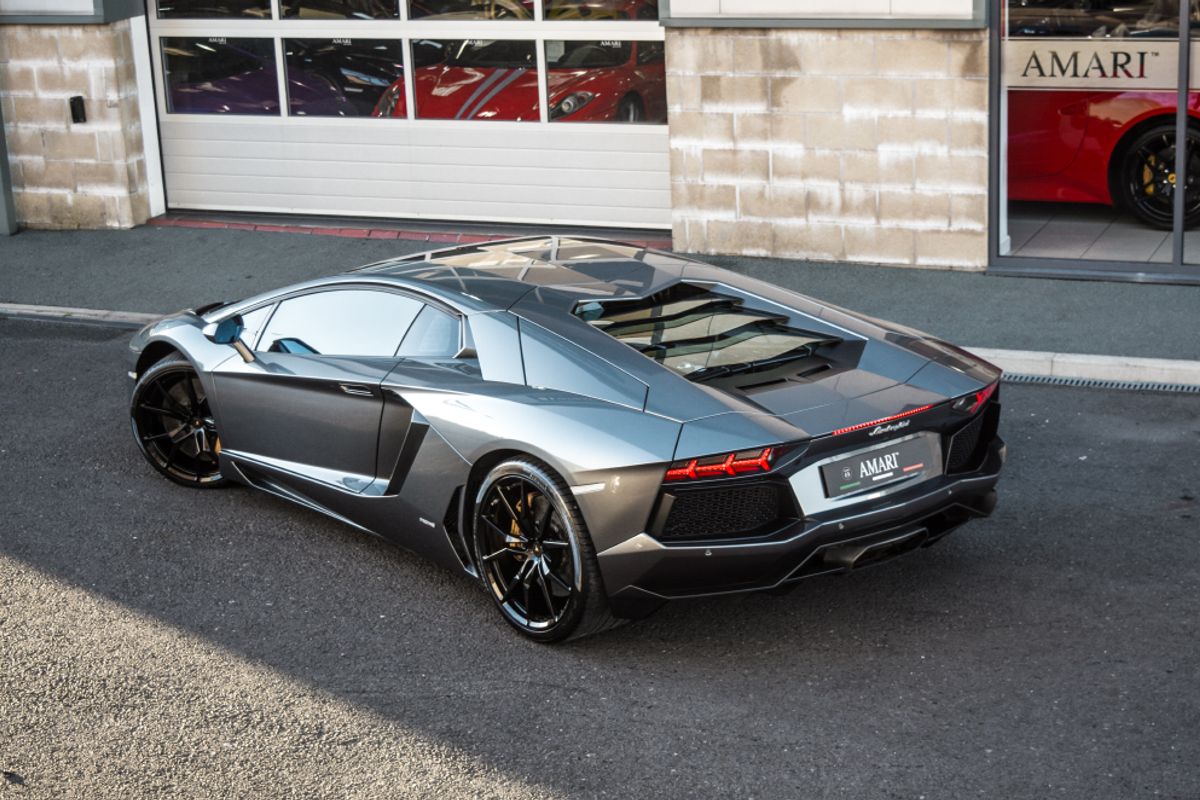 LAMBORGHINI AVENTADOR COUPE 6.5 LP 700-4 2DR Semi Automatic