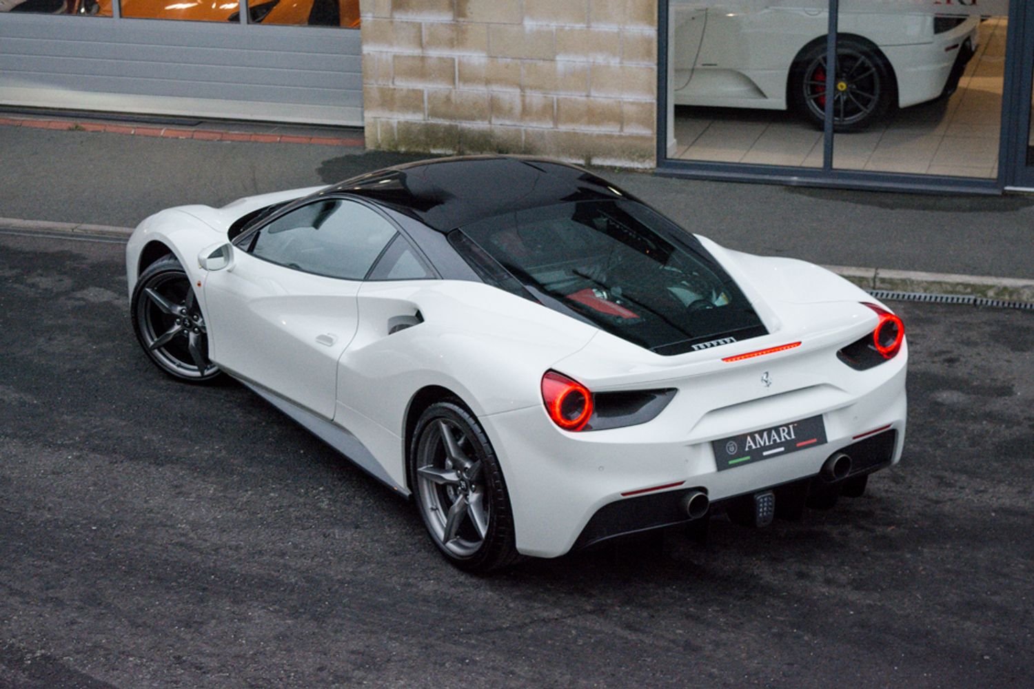 FERRARI 488 PETROL Coupe 3.9 GTB 2DR Semi Automatic