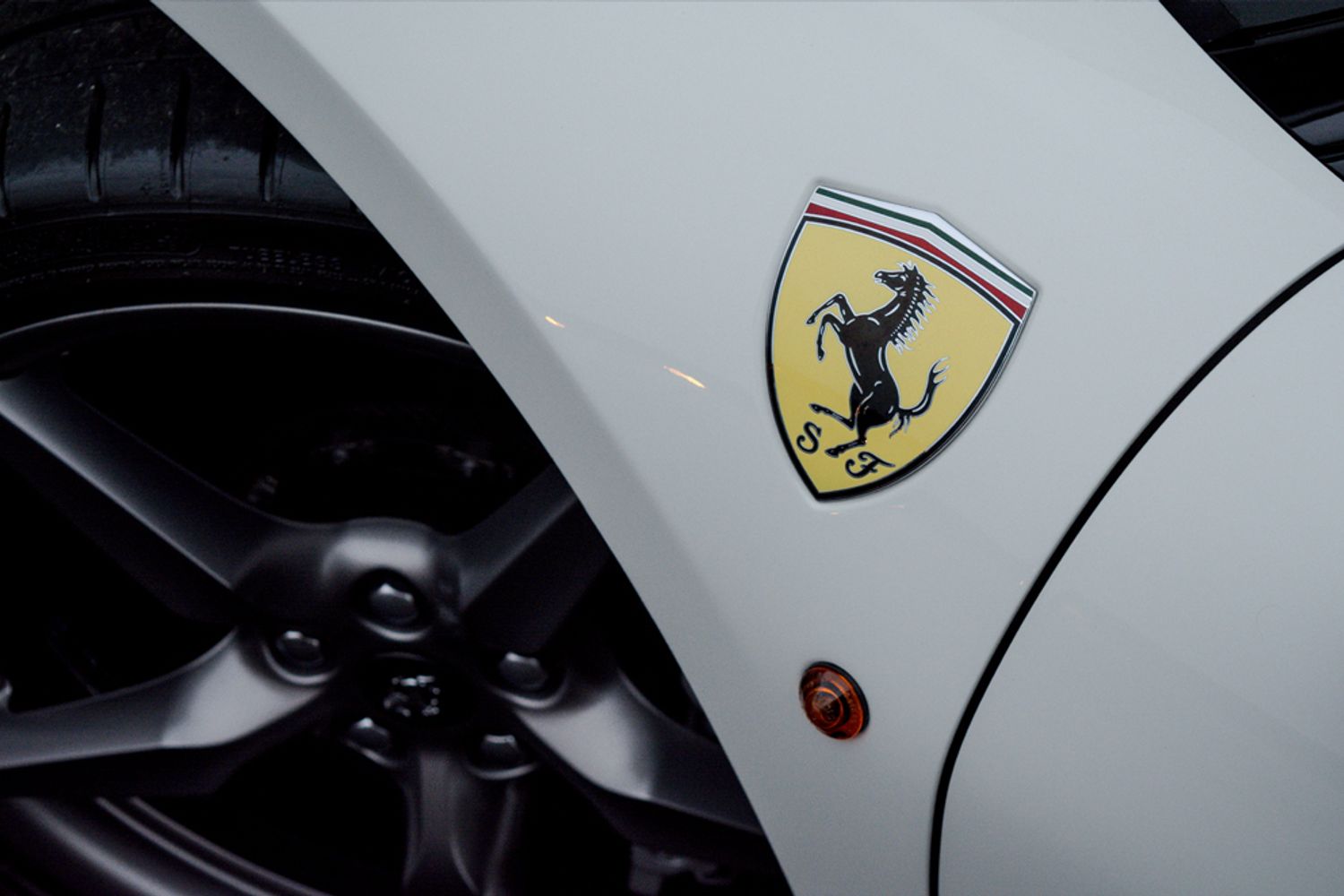 FERRARI 488 PETROL Coupe 3.9 GTB 2DR Semi Automatic