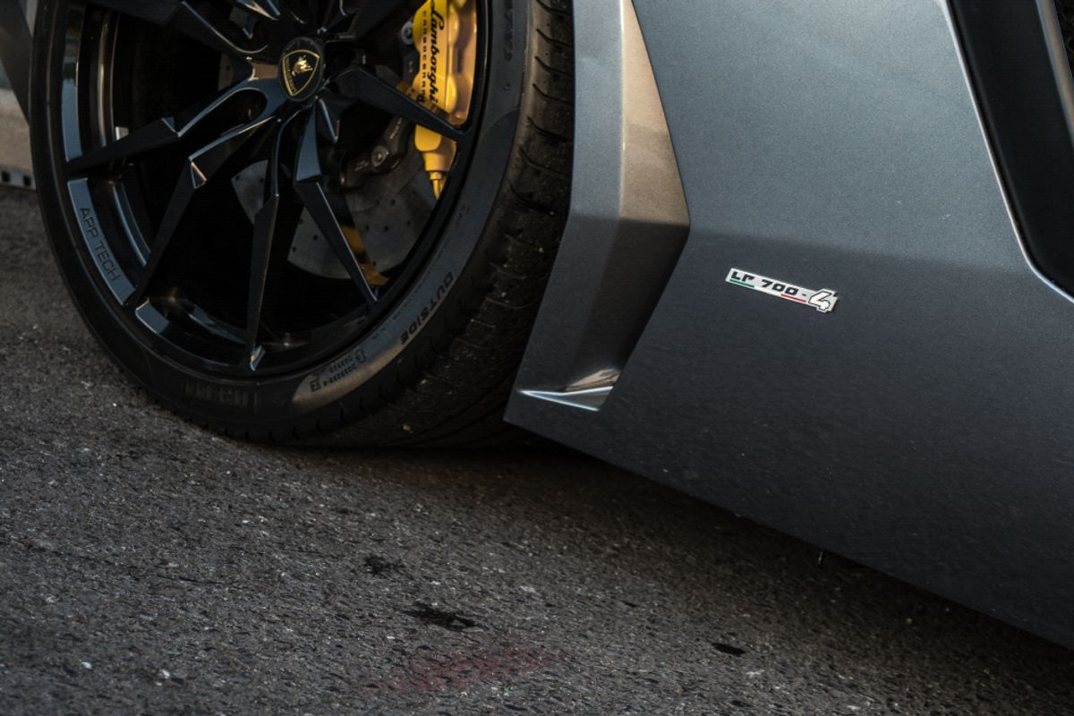 LAMBORGHINI AVENTADOR COUPE 6.5 LP 700-4 2DR Semi Automatic