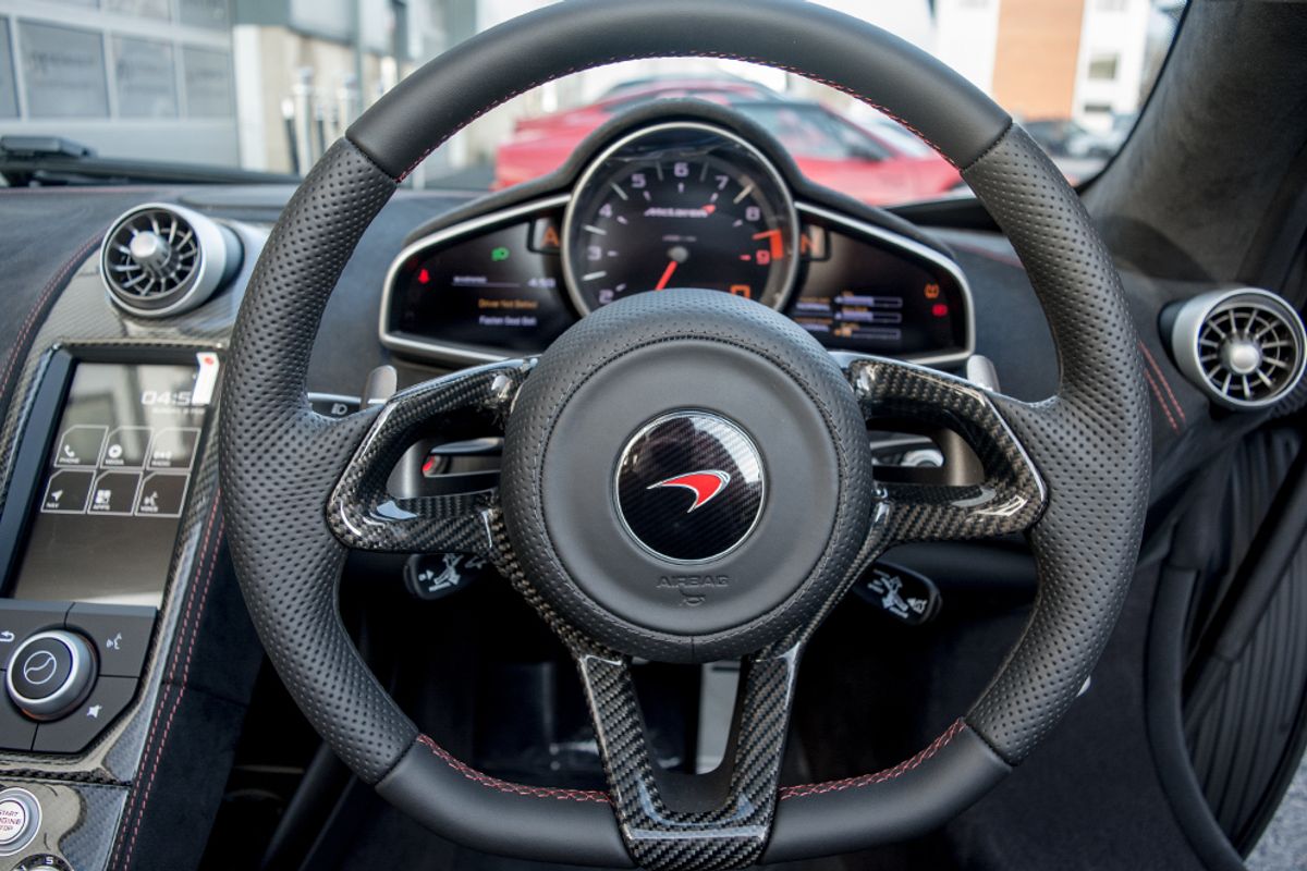 MCLAREN 650S CONVERTIBLE 3.8 V8 SPIDER 2DR