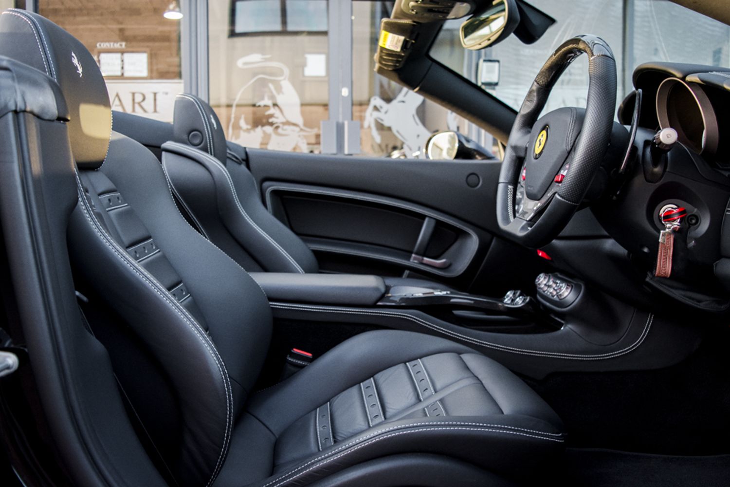 FERRARI CALIFORNIA 30 Convertible 4.3 2 PLUS 2 2DR Semi Automatic