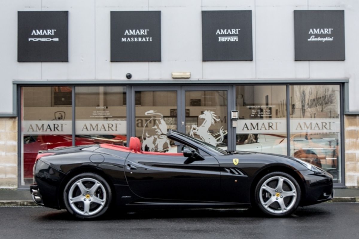 FERRARI CALIFORNIA PETROL Convertible 4.3 2 PLUS 2 2DR Semi Automatic