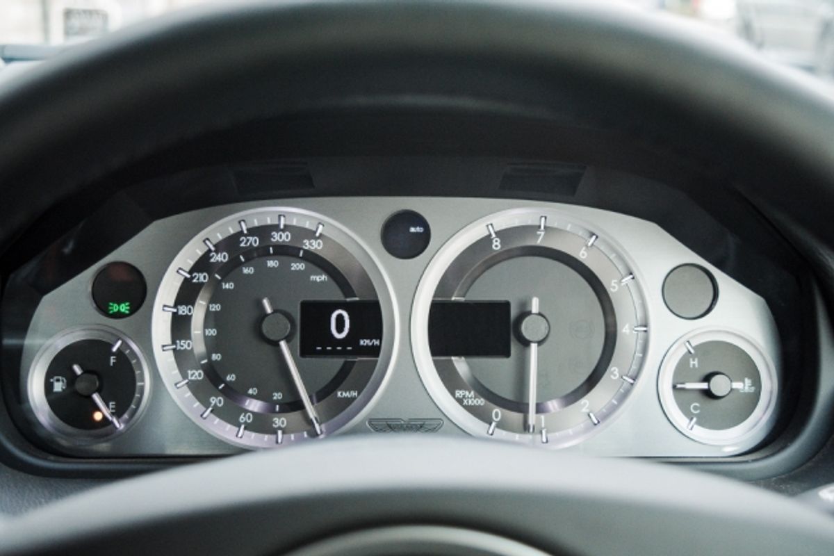 ASTON MARTIN DB9 COUPE 5.9 V12 2DR AUTOMATIC