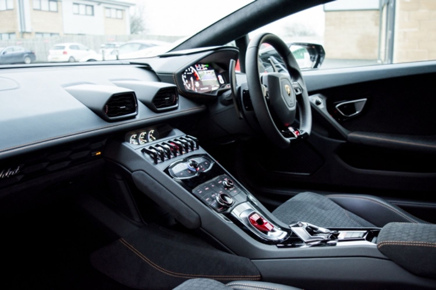LAMBORGHINI HURACAN COUPE 5.2 LP 610-4 2DR SEMI AUTOMATIC