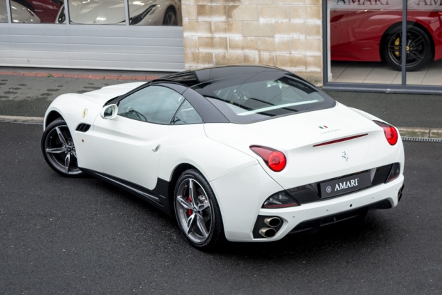 FERRARI CALIFORNIA 30 PETROL Convertible 4.3 2 PLUS 2 2DR Semi Automatic