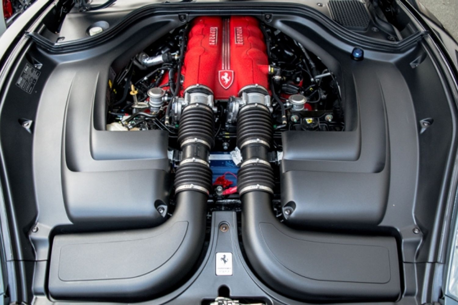FERRARI CALIFORNIA PETROL Convertible 4.3 2 PLUS 2 2DR Semi Automatic