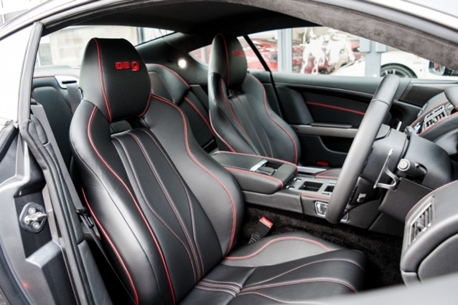 ASTON MARTIN DB9 COUPE 5.9 V12 2DR AUTOMATIC