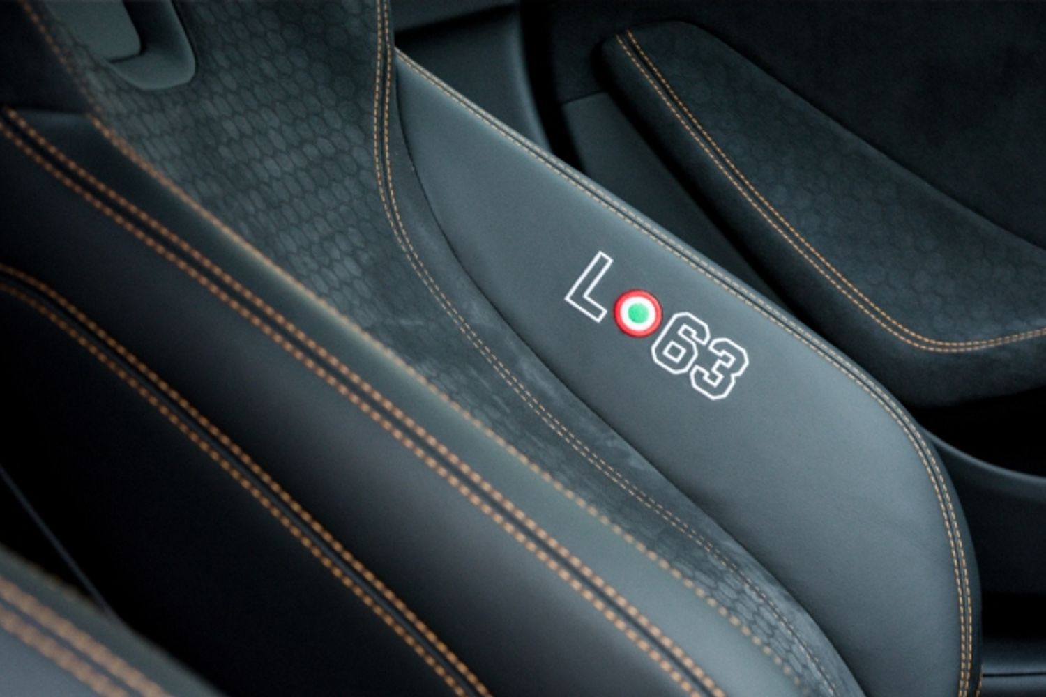 LAMBORGHINI HURACAN COUPE 5.2 LP 610-4 2DR SEMI AUTOMATIC