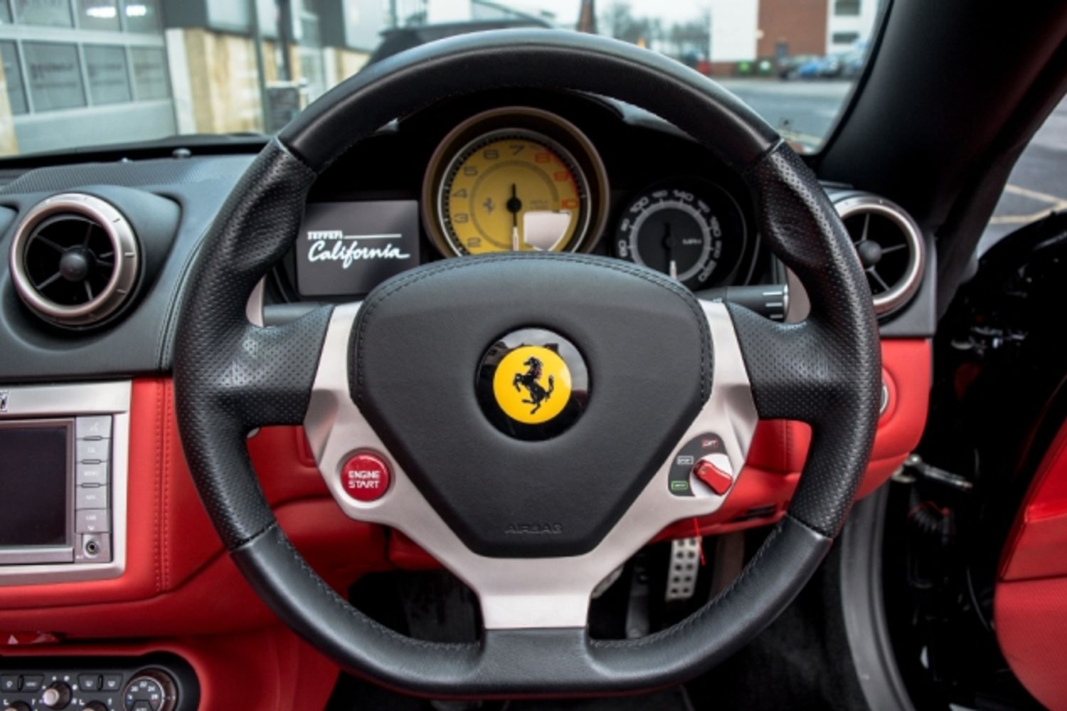 FERRARI CALIFORNIA PETROL Convertible 4.3 2 PLUS 2 2DR Semi Automatic