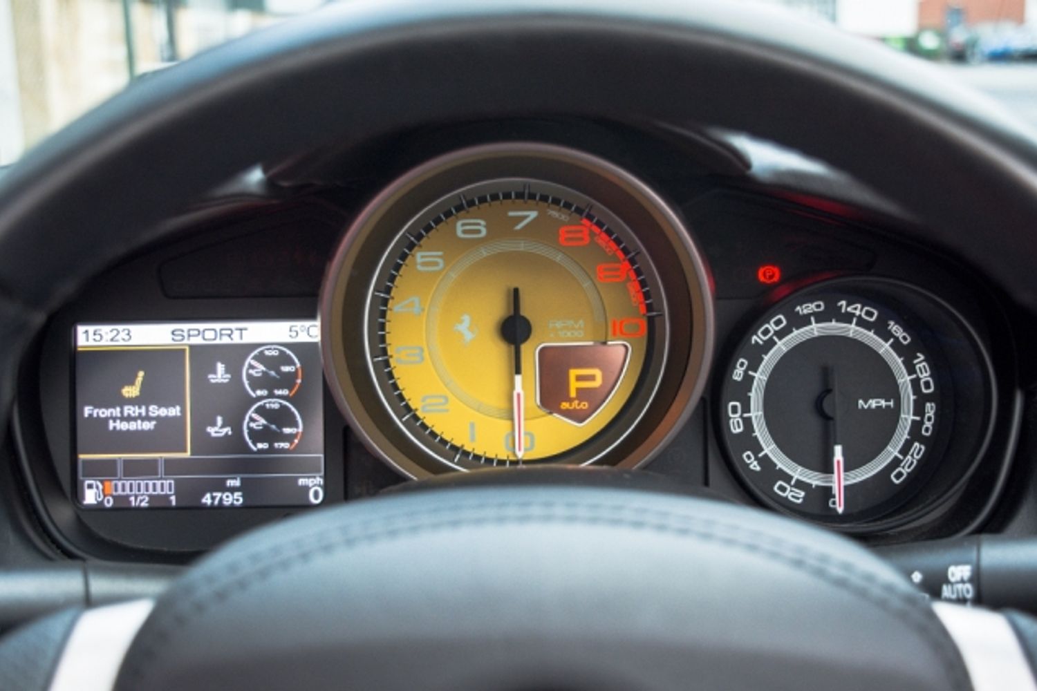 FERRARI CALIFORNIA PETROL Convertible 4.3 2 PLUS 2 2DR Semi Automatic