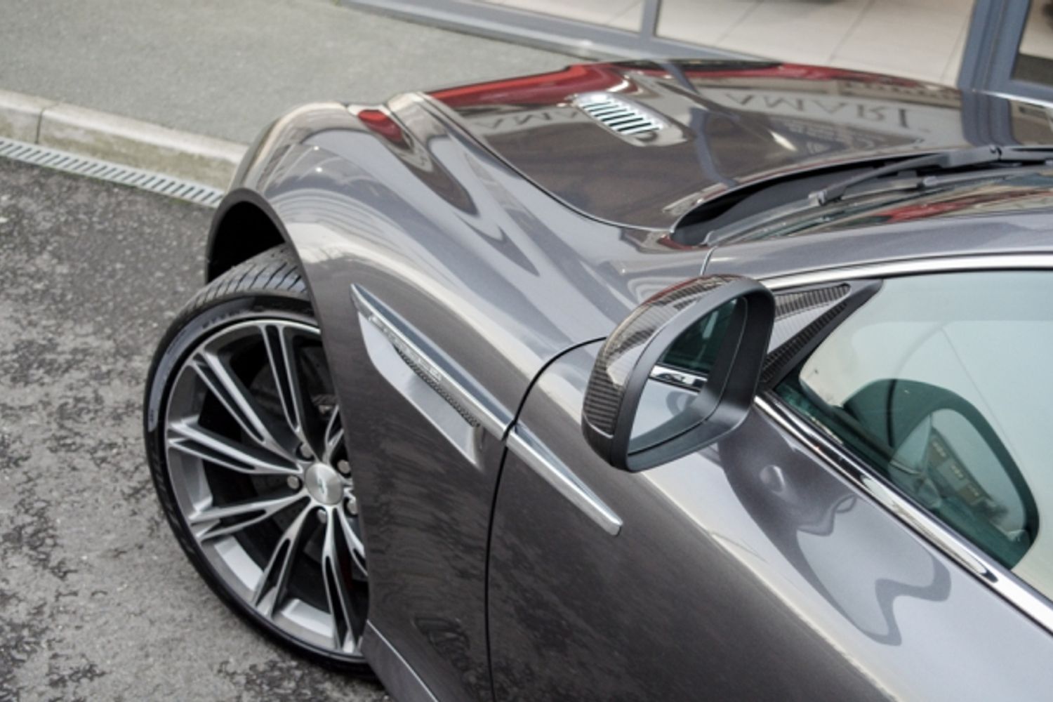 ASTON MARTIN DB9 COUPE 5.9 V12 2DR AUTOMATIC