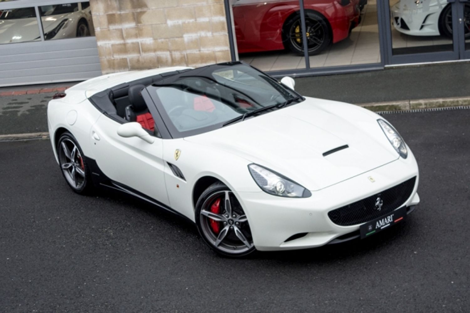 FERRARI CALIFORNIA 30 PETROL Convertible 4.3 2 PLUS 2 2DR Semi Automatic