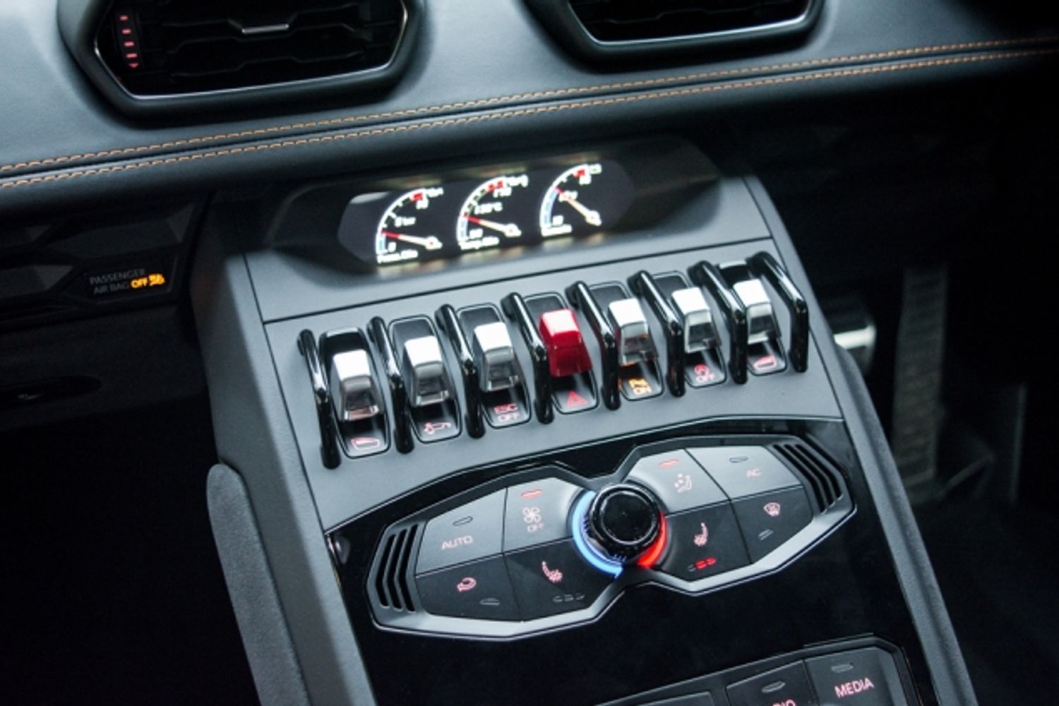 LAMBORGHINI HURACAN COUPE 5.2 LP 610-4 2DR SEMI AUTOMATIC