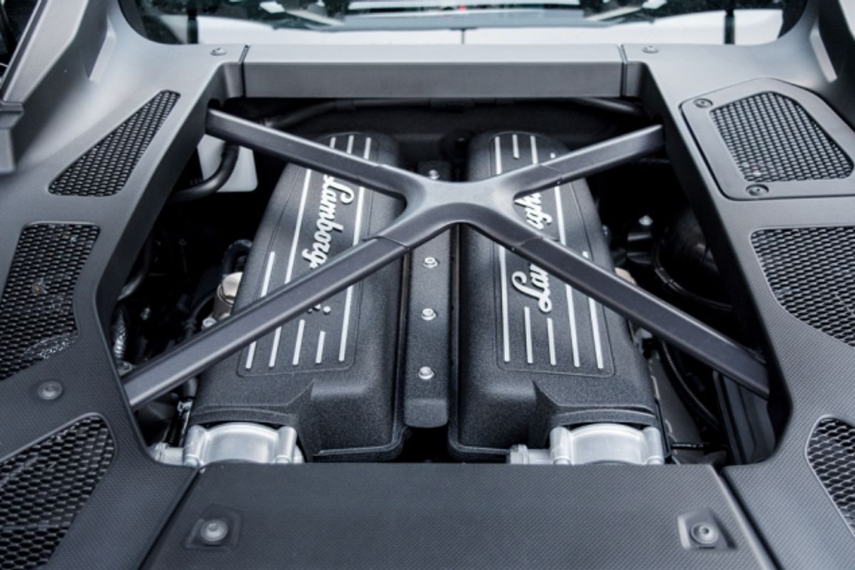 LAMBORGHINI HURACAN COUPE 5.2 LP 610-4 2DR SEMI AUTOMATIC