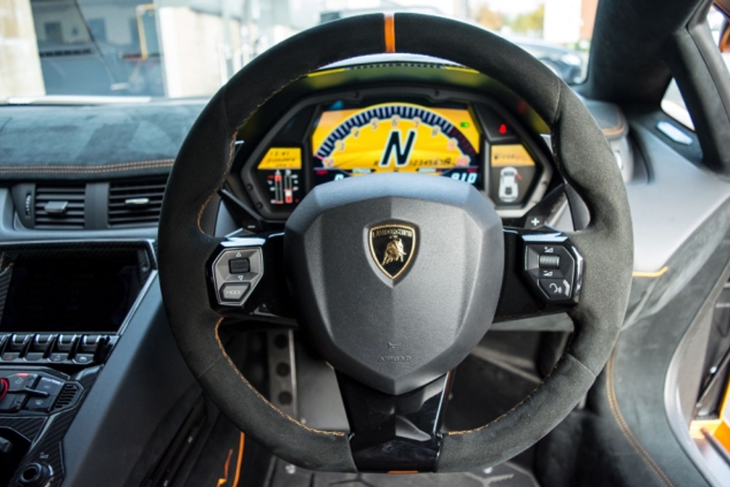 LAMBORGHINI AVENTADOR COUPE 6.5 LP 750-4 SUPERVELOCE 2DR SEMI AUTO