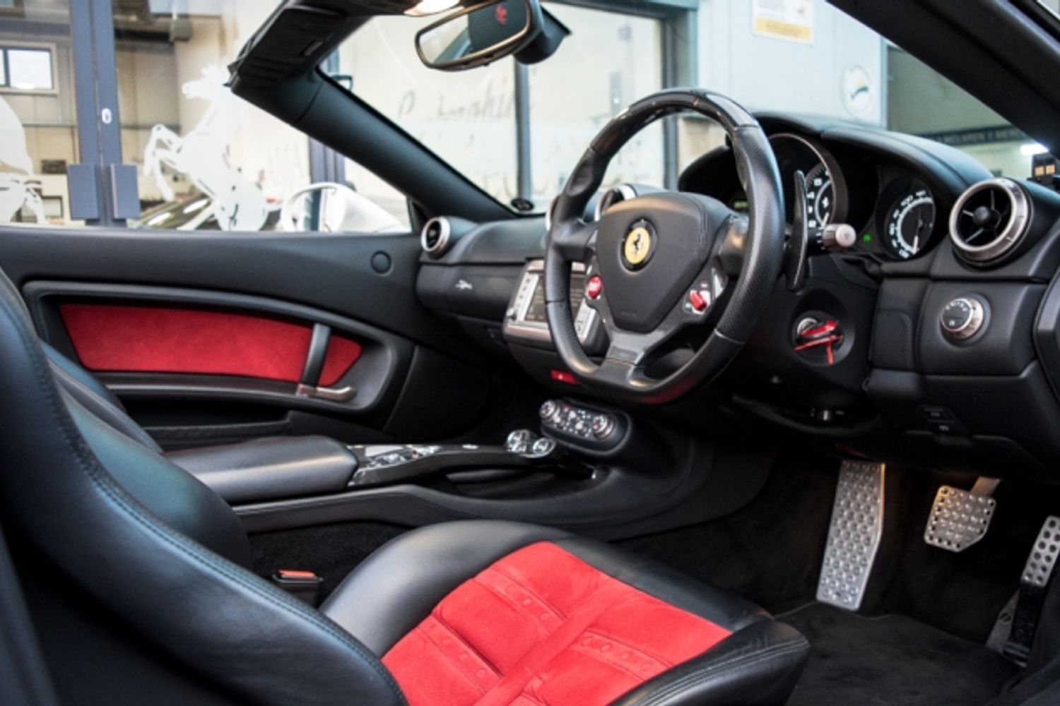 FERRARI CALIFORNIA 30 PETROL Convertible 4.3 2 PLUS 2 2DR Semi Automatic