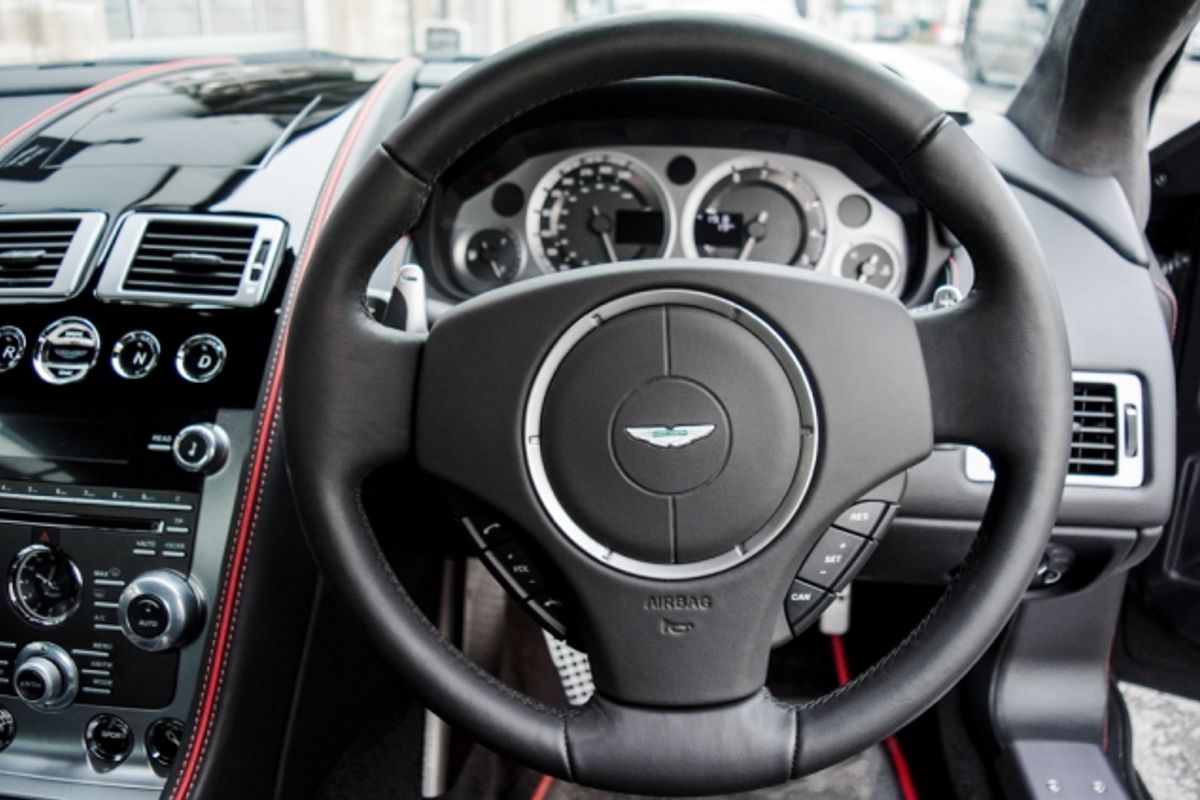 ASTON MARTIN DB9 COUPE 5.9 V12 2DR AUTOMATIC