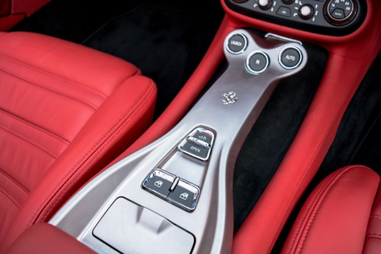 FERRARI CALIFORNIA PETROL Convertible 4.3 2 PLUS 2 2DR Semi Automatic