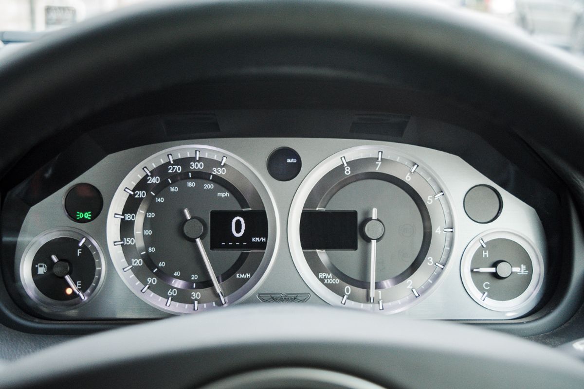 ASTON MARTIN DB9 COUPE 5.9 V12 2DR AUTOMATIC