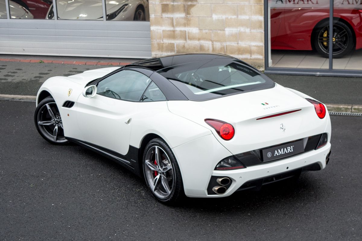 FERRARI CALIFORNIA 30 PETROL Convertible 4.3 2 PLUS 2 2DR Semi Automatic