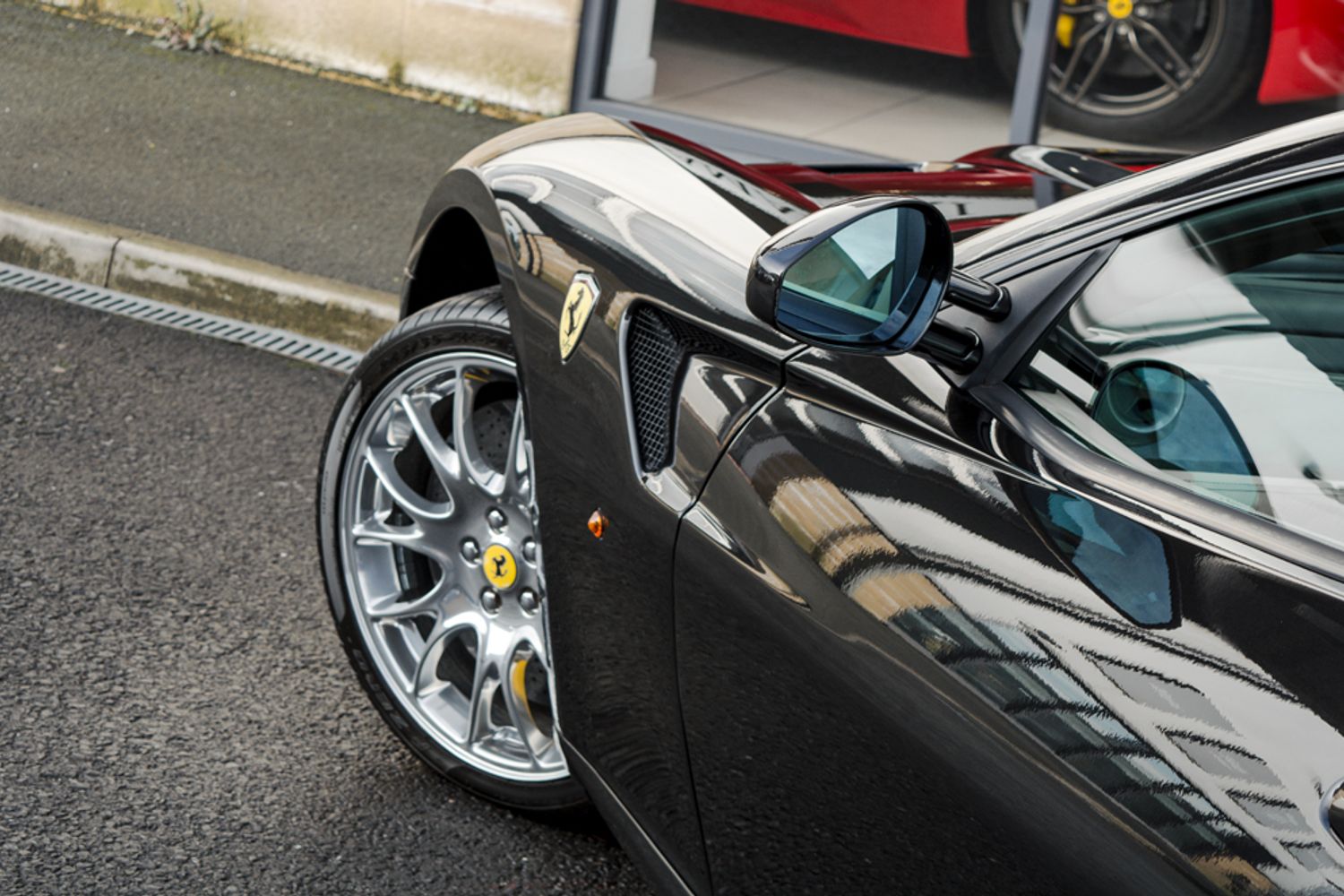 FERRARI 599 PETROL Coupe 6.0 GTB FIORANO F1 2DR Semi Automatic