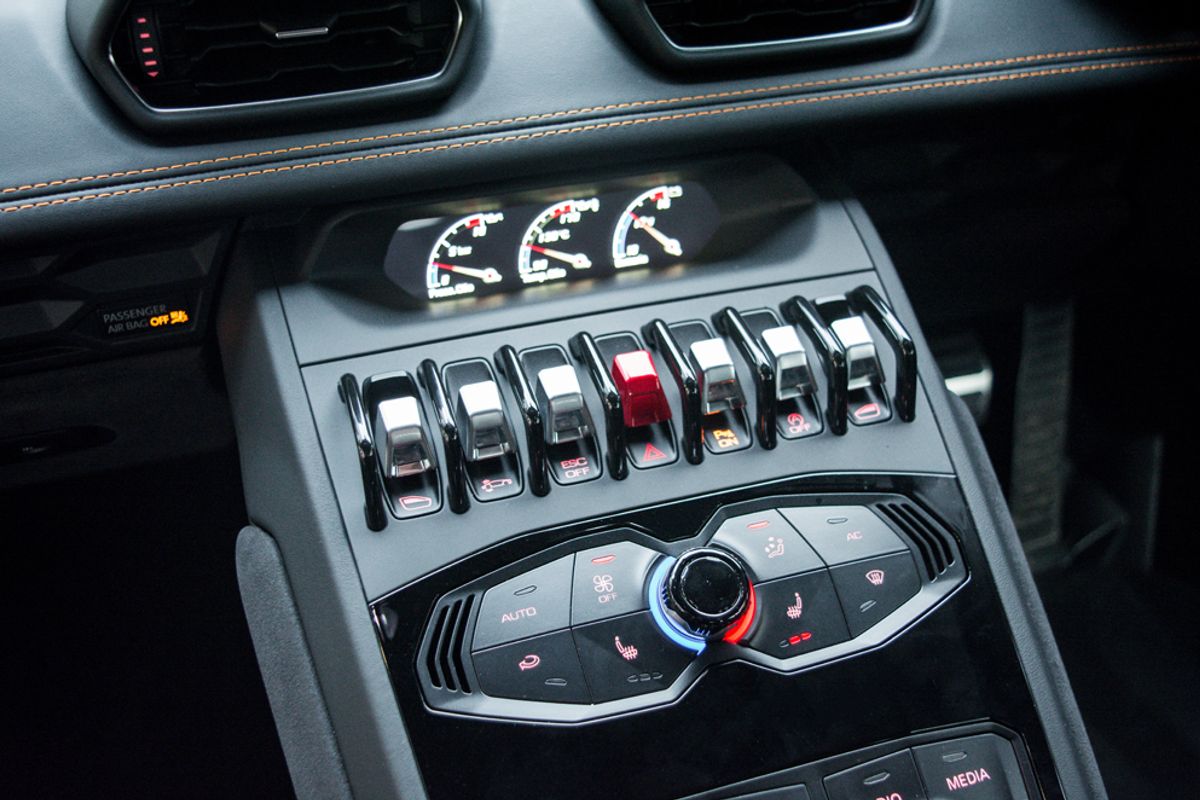 LAMBORGHINI HURACAN COUPE 5.2 LP 610-4 2DR SEMI AUTOMATIC