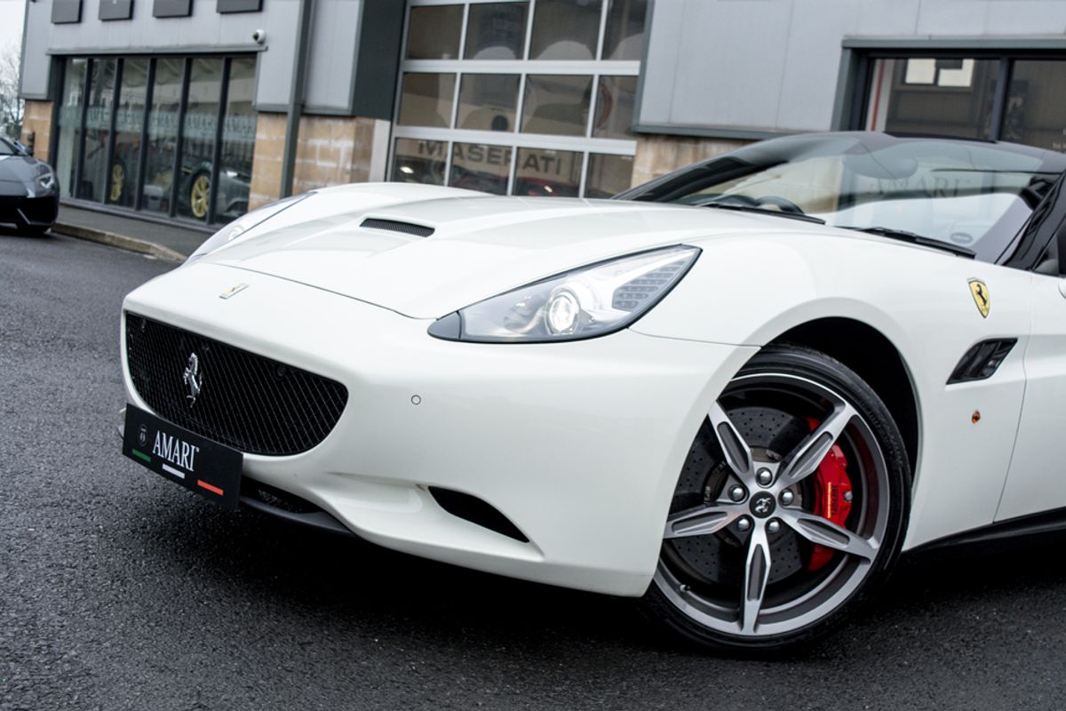 FERRARI CALIFORNIA 30 PETROL Convertible 4.3 2 PLUS 2 2DR Semi Automatic